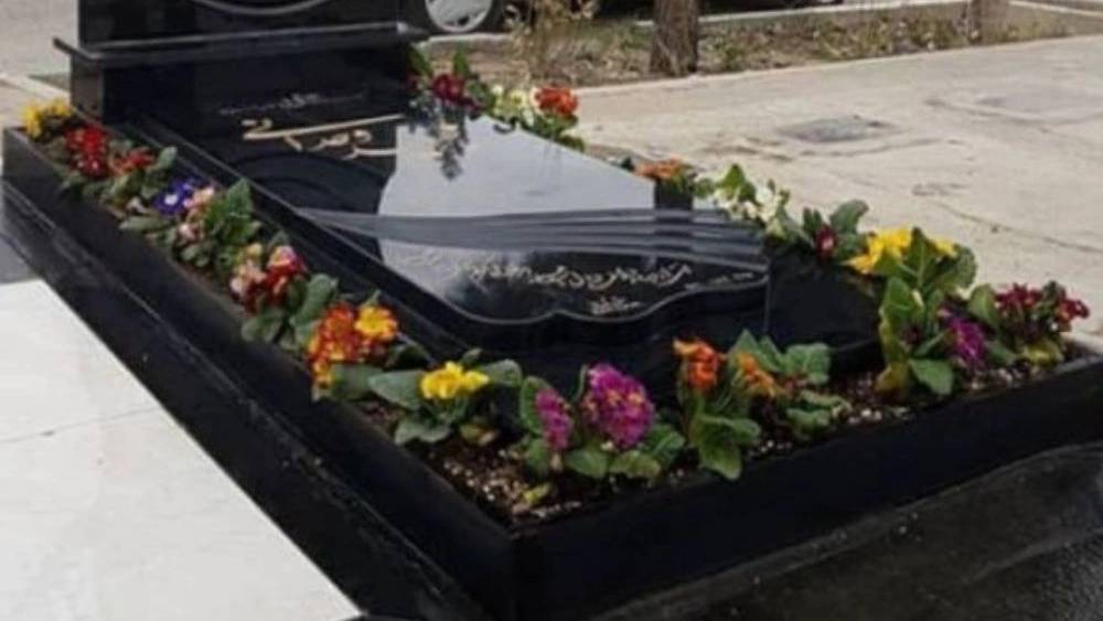 سنگ مزار کوثر، طراحی ساخت و نصب سنگ مزار در تهران سنگ مزار کوثر، طراحی ساخت و نصب سنگ مزار در تهران